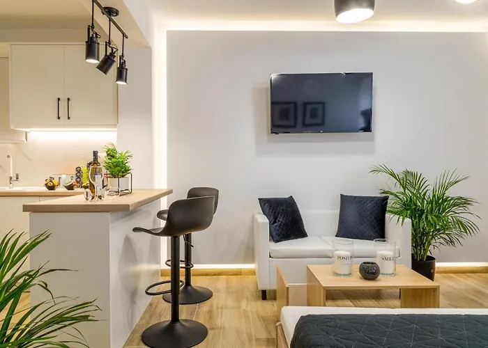 Sandra's Luxury דירה *